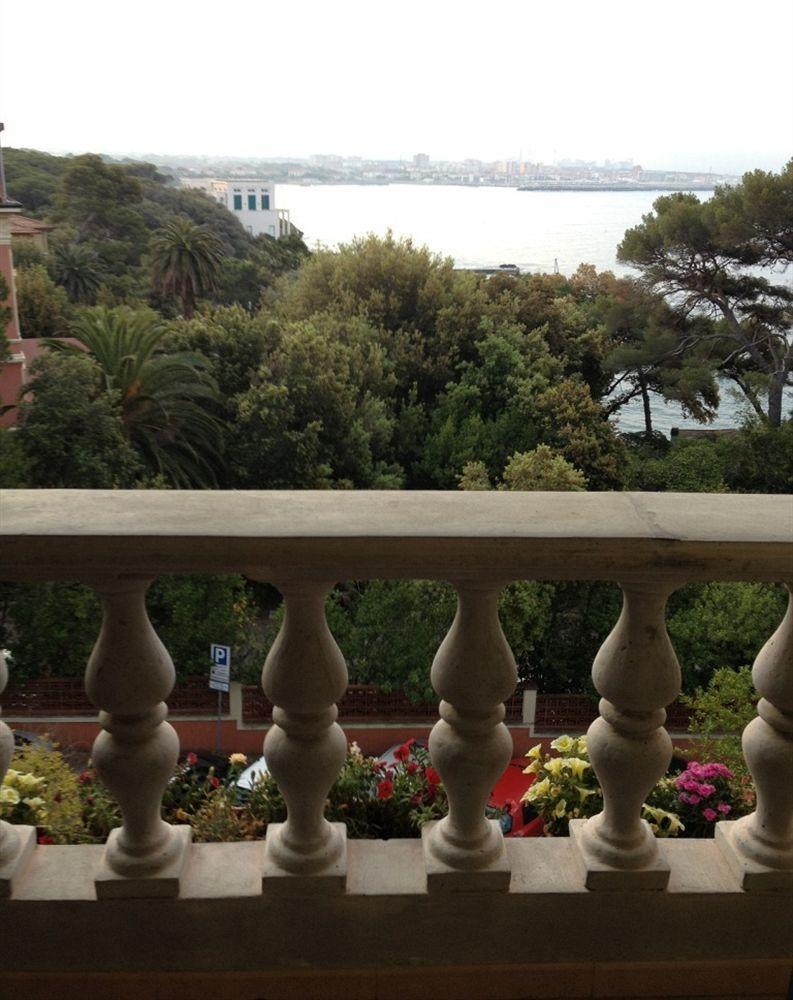 Hotel Leopoldo Castiglioncello Bagian luar foto