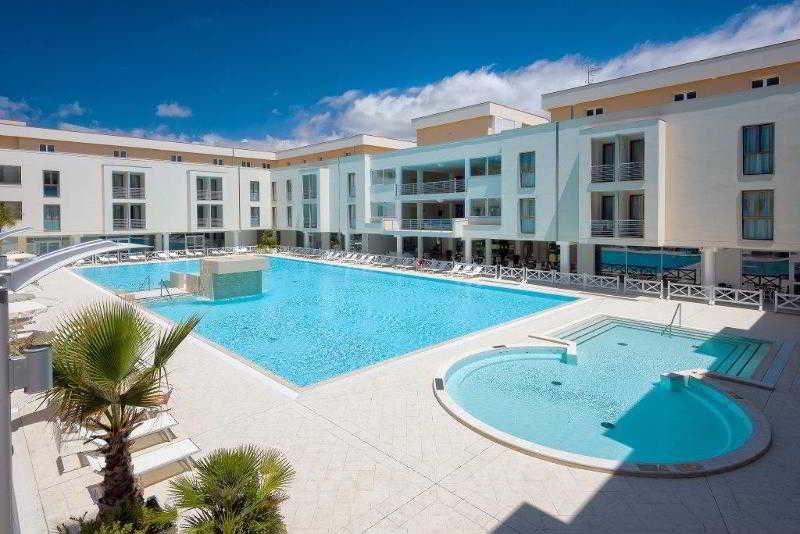 Hotel Leopoldo Castiglioncello Bagian luar foto