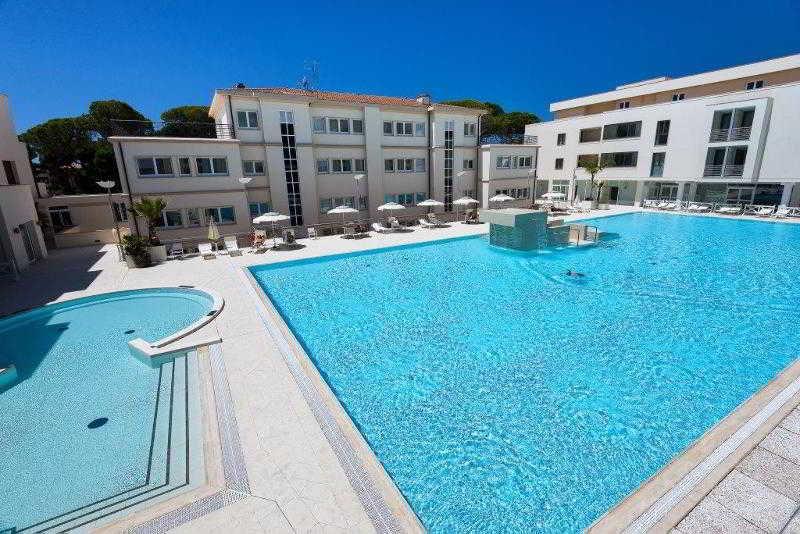 Hotel Leopoldo Castiglioncello Bagian luar foto