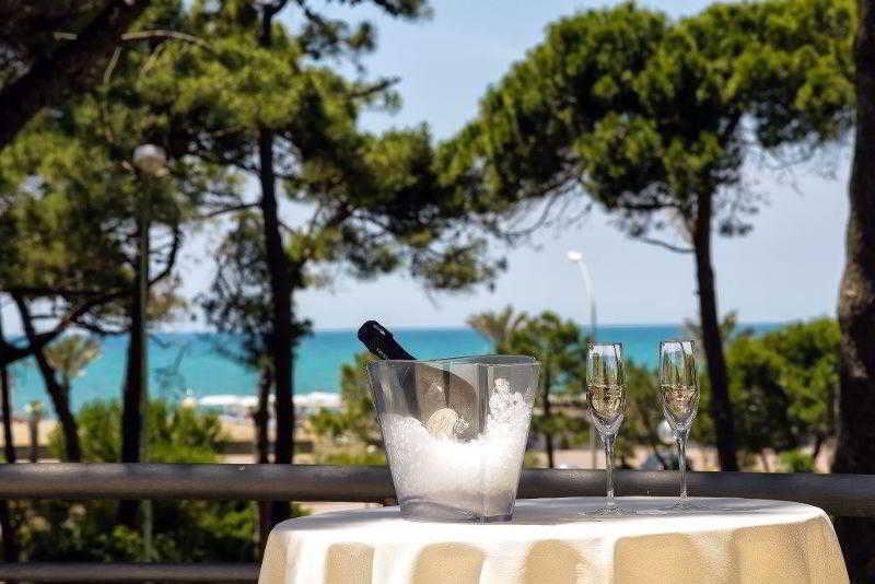 Hotel Leopoldo Castiglioncello Bagian luar foto