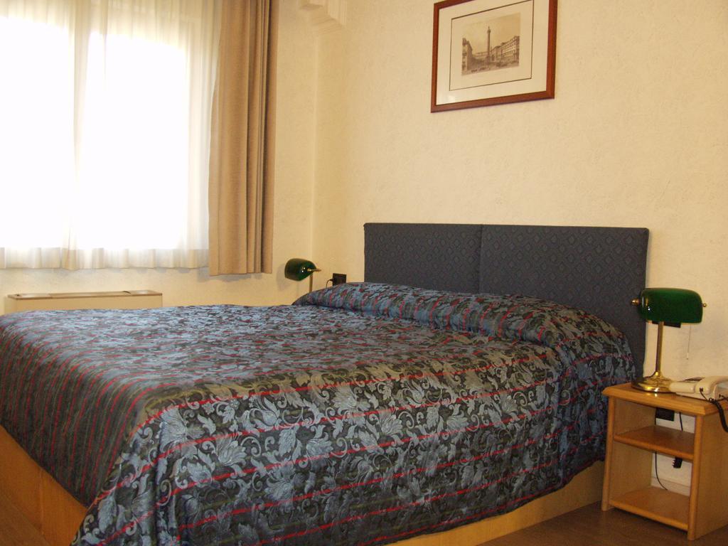 Hotel Leopoldo Castiglioncello Bagian luar foto