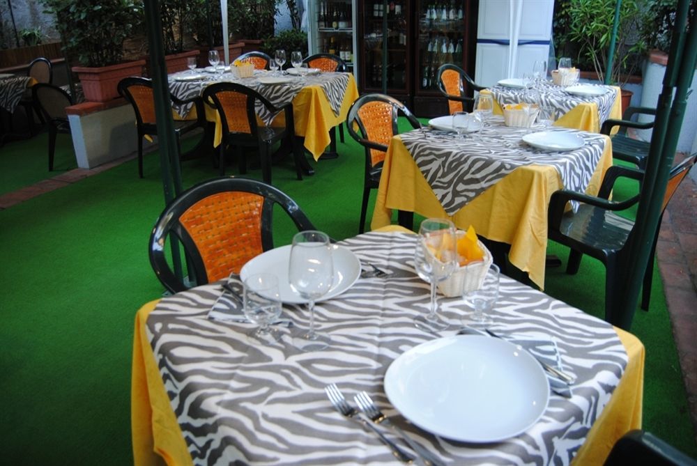 Hotel Leopoldo Castiglioncello Bagian luar foto